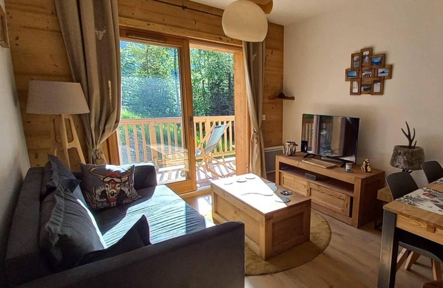 50m from ski slopes, 3rd floor, view mountain, balcony, tv, 51m², Valmorel