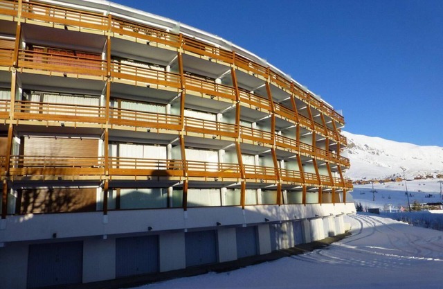 50m from ski slopes, 2nd floor, balcony, tv, ski locker, 30m², Alpe d'Huez