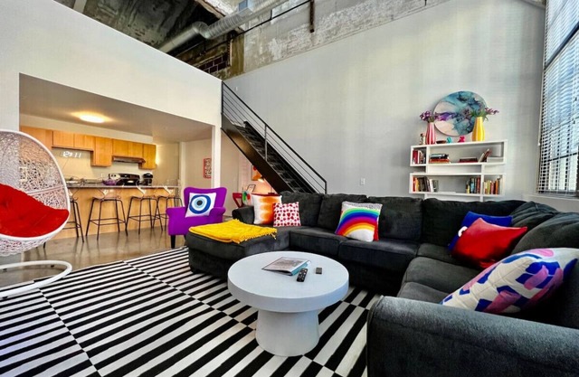 5109 Peters Cartridge Factory · ✪Kings Island Loft w/Brewery, River, Bike trails✪