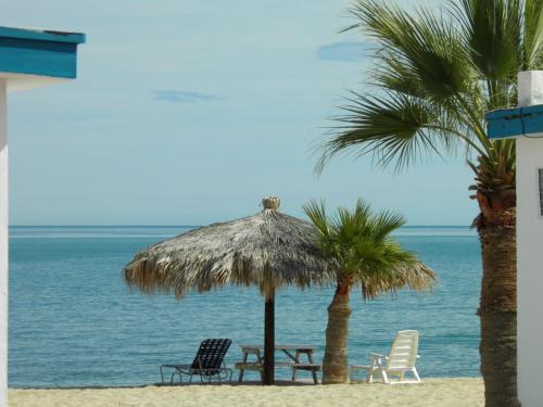 #53 Bungalow Seaside Hotel & Victors RV Park