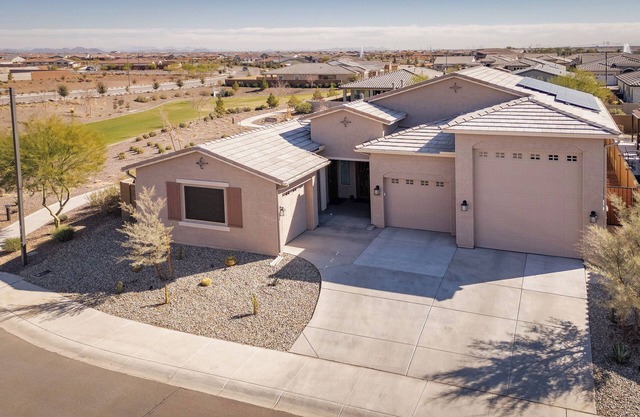 55+ community, pet friendly with fully fenced yard, a snowbirds dream.