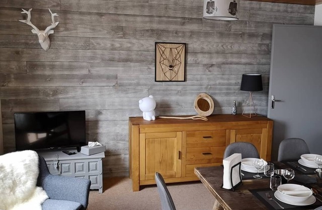 58 m2 apartment warm at the foot of the slopes with open views south