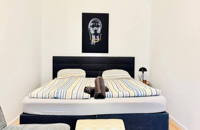 5BR Apt. Ideal for Groups; 7- Min to Westbahnhof