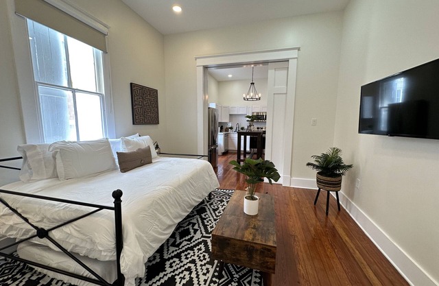5BR Beautifully Restored New Orleans Home - 7 Minutes to French Quarter!