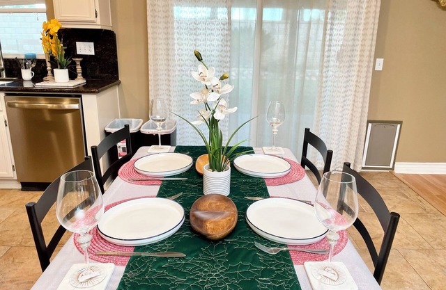 5BR Fontana Group Stay Near Golf & Shops