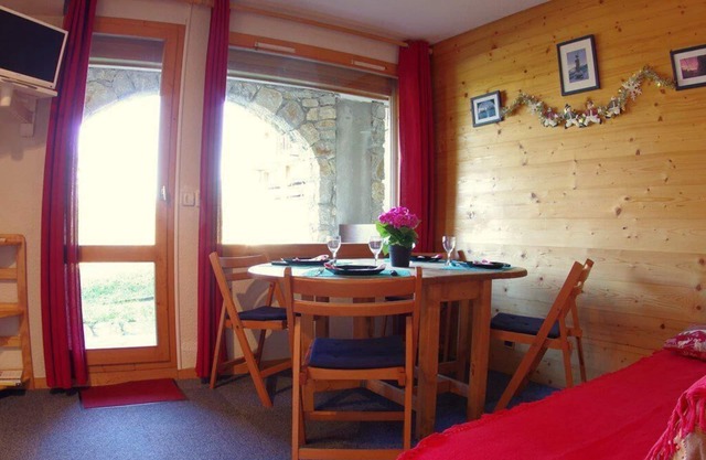 5m from ski slopes, 4th floor, terrace, tv, ski locker, 24m², Valmorel
