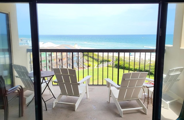 5th Floor View of Beach and Ocean- Full condo- 2 pools-