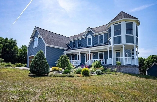 6-bedroom vacation home 20 minutes from Cornell University