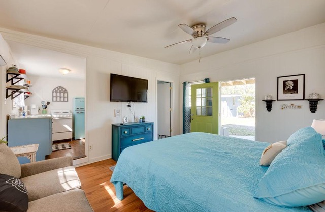 6 Mi to St George Island Cozy Gulf Coast Retreat!