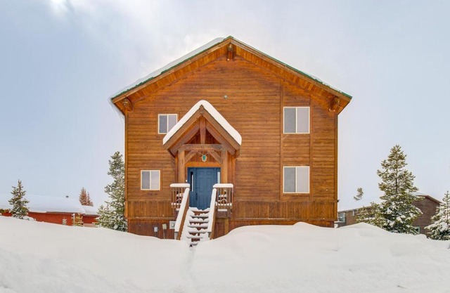 6 Mi to Winter Park Resort Spacious Family Cabin