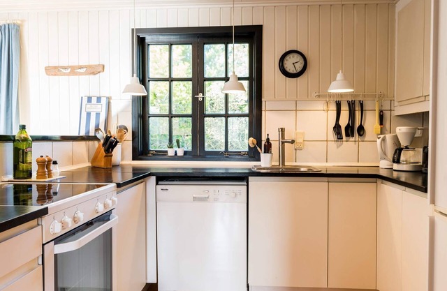 6 person holiday home in Blåvand