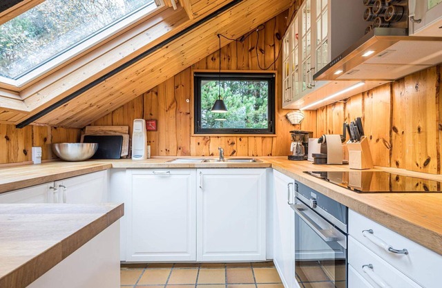 6 person holiday home in Blåvand