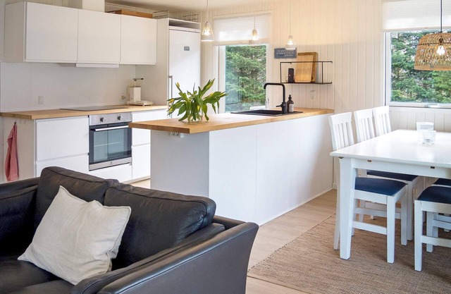 6 person holiday home in Thyholm