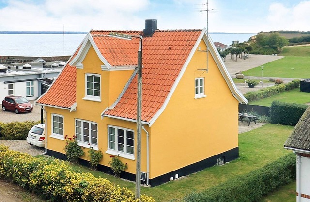6 person holiday home in Tranekær