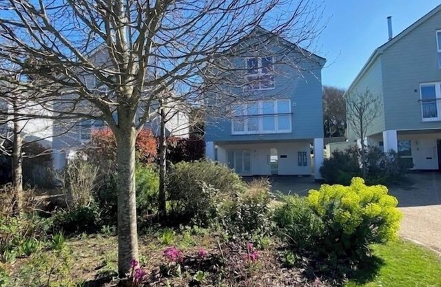 6 Salterns-Dog Friendly-Nr Yarmouth-Sleeps 10