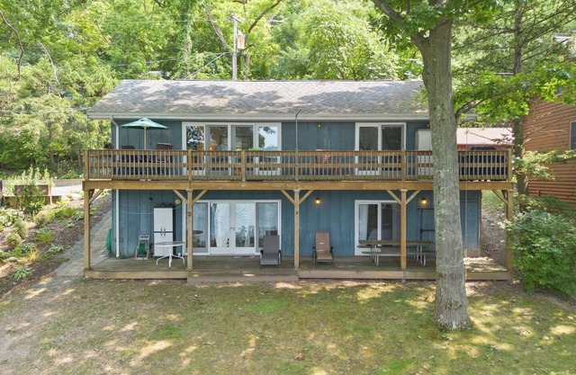 60' Honeoye Lakefront | Dock | Kayaks | Lake View