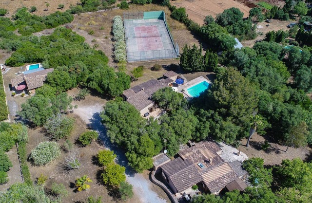 7 bedrooms, 5 bathrooms, 2 pools, 1 tennis court, 3 houses