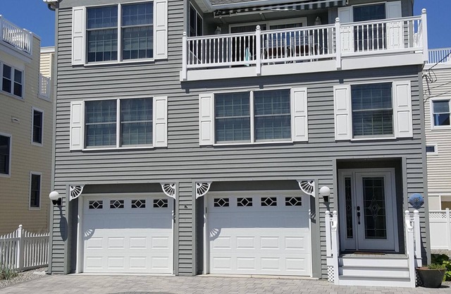 7 houses to the Beach and 7 houses to the Marina