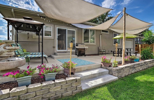 7 Mi to Dtwn Denver: Arvada Home w/Patio