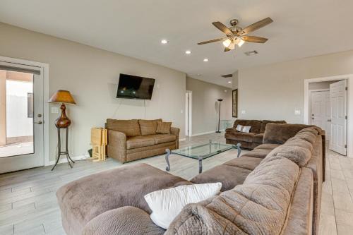 7 Mi to Golf Mtn-View Retreat in Bullhead City
