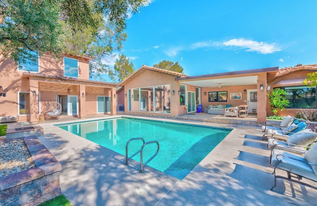 777rentals - 8BR/4.5BA - Westside Luxury