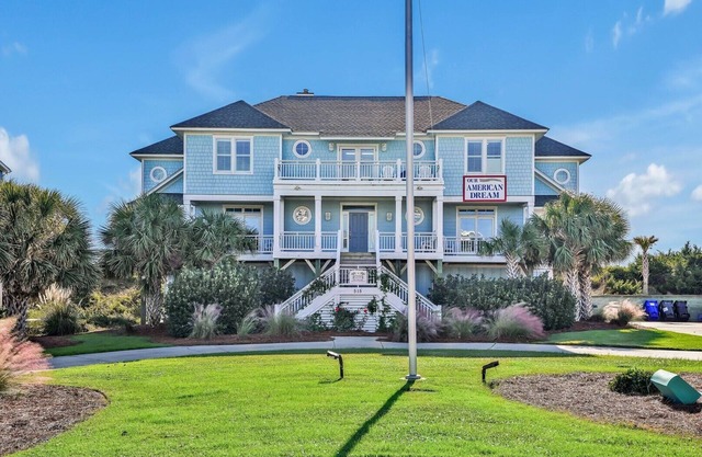 7BR/7BA Home - Oceanfront, Pool, Elevator, Waterway/Ocean Views, Sleeps19