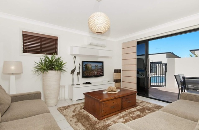 8-30 Cypress Street - Three Bedroom Townhouse with Swimming Pool