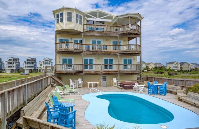 8 Bedroom Direct Oceanfront Home, Private Pool, Media Room, Private Beach Access, 2025 Updates