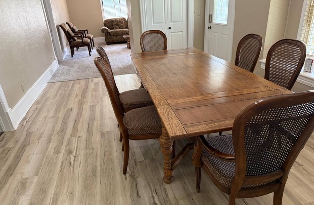 8 beds-Great deal!