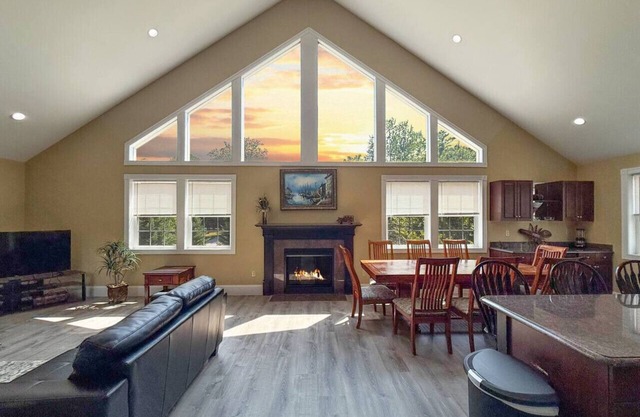 80-1 Locust Lane | Pool, Hot Tub, Views, Game Room
