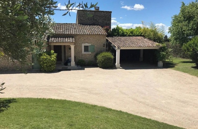 84A - "Mas d'Elise", magnificent villa with pool in the heart of Luberon