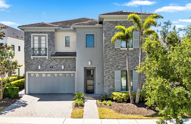 9-bedroom Reunion Resort Home close to Orlando attractions