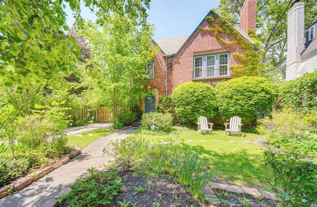 9 Mi to Cleveland: Home Near Hospitals & Colleges