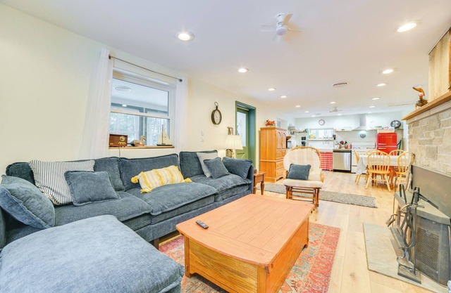 9 Mi to Snowmobile Trails! Home Near Mullett Lake