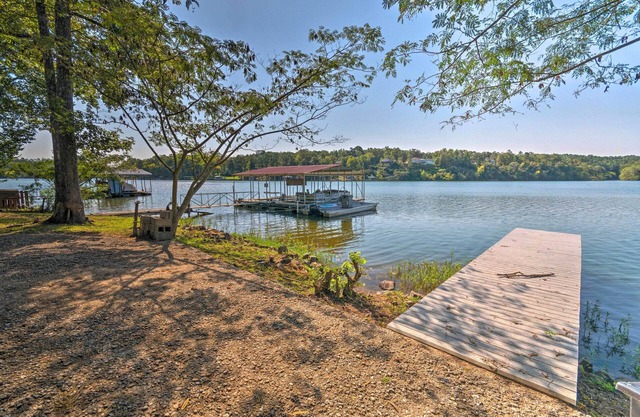 9 Mi to Hot Springs: Lake Catherine Home w/Dock