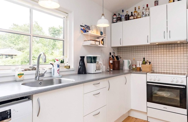 9 person holiday home in Roslev