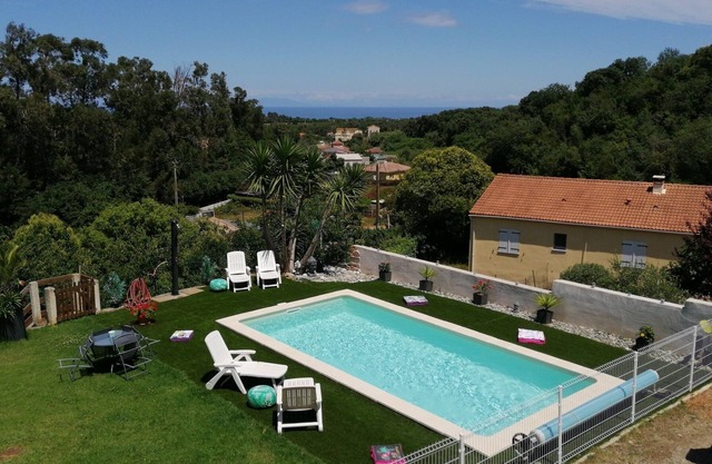 90m² between sea (2km) and mountains, in the heart of the maquis