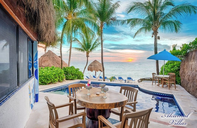 A beachfront Gem in Akumal. Swim, Snorkel, Relax!