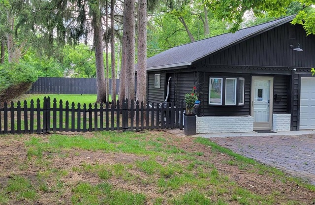 A Couple's Urban Get-A-Way Bungalow Under The Pines