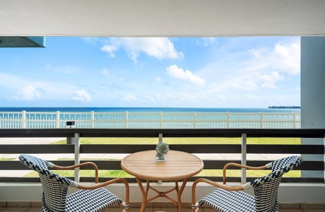 A Drop of The Sea | Amazing Ocean Front apartment!