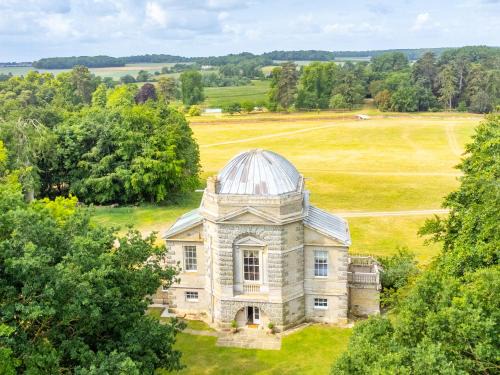 A Duke's Spectacular grand folly - The Temple