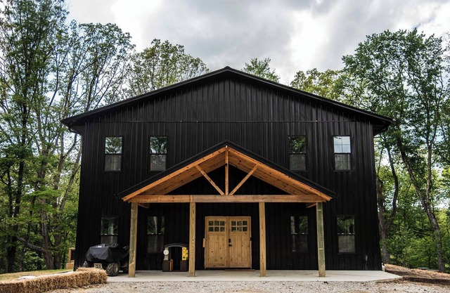 A family oasis located in the heart of Hocking Hills.