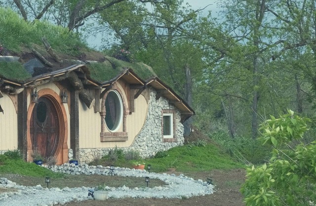 A four bedroom hobbit hole style home five minutes from historic Nauvoo Illinois