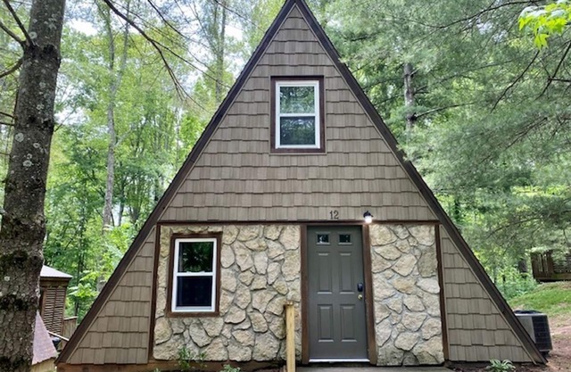 A-Frame #12 - Hosted by The Chalets