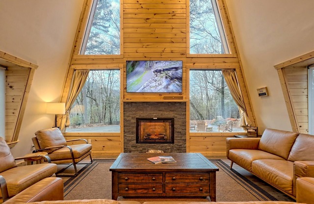 A-Frame Cabin w/Mountain Views near Helen
