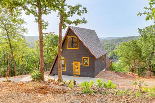 A-Frame Hardy Cabin with Spring River Views!
