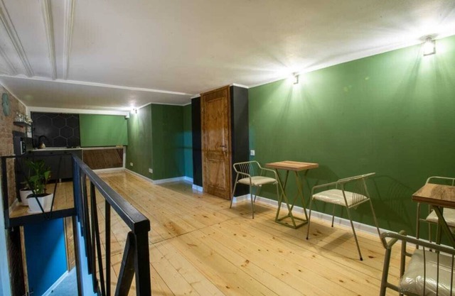 A great choice for travelers interested in scenery, walking and architecture