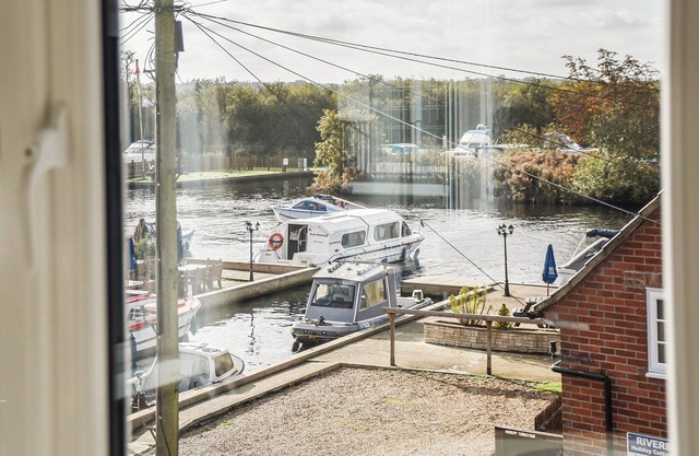 A perfect waterside setting.