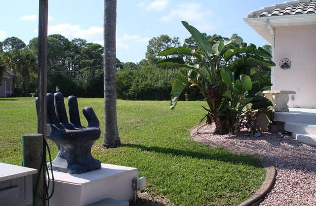 A Piece of Heaven, Waterfront Home, Heated Screened Pool & in Port Charlotte