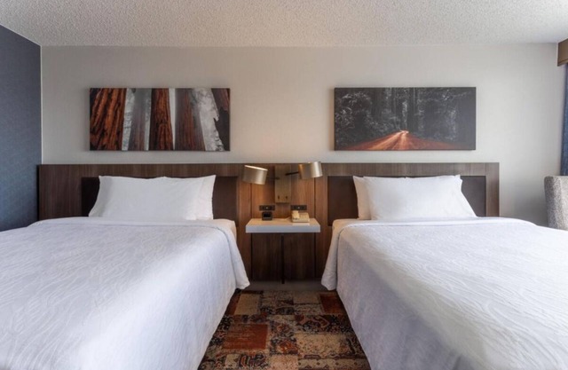 A Place You'll Surely Enjoy! Parking, Pet-Friendly Property, Near Shorebird Park